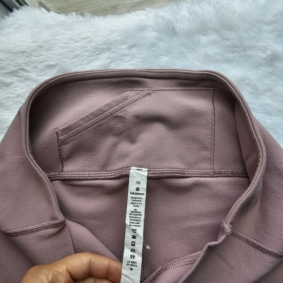 LULULEMON Reveal Crop *Zen Expression - Picture 8 of 12